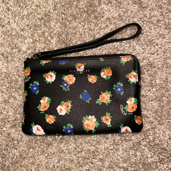 Coach Handbags - Floral Coach Zip Wristlet